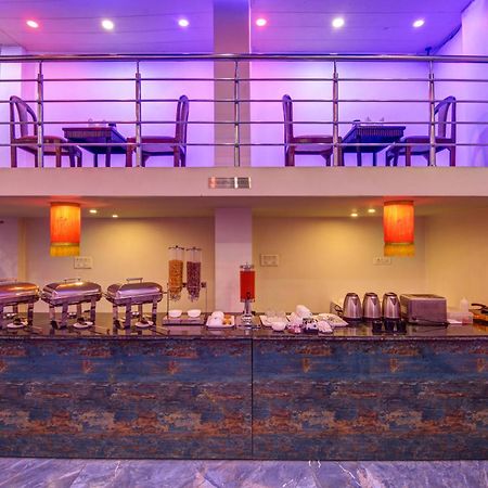 Gracious By Vishesh Hotels & Home Stay New Delhi Exterior photo